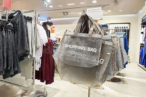 國內服裝市場今年或縮水600億美元，時尚消費呈現兩極化趨勢